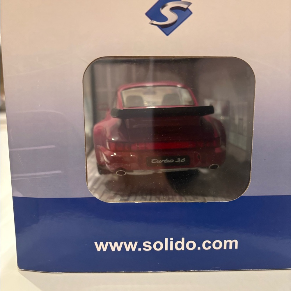 Solido Porsche 911 (964) Turbo Ruby Star Red Diecast 1/18 NIB - Picture 5 of 10